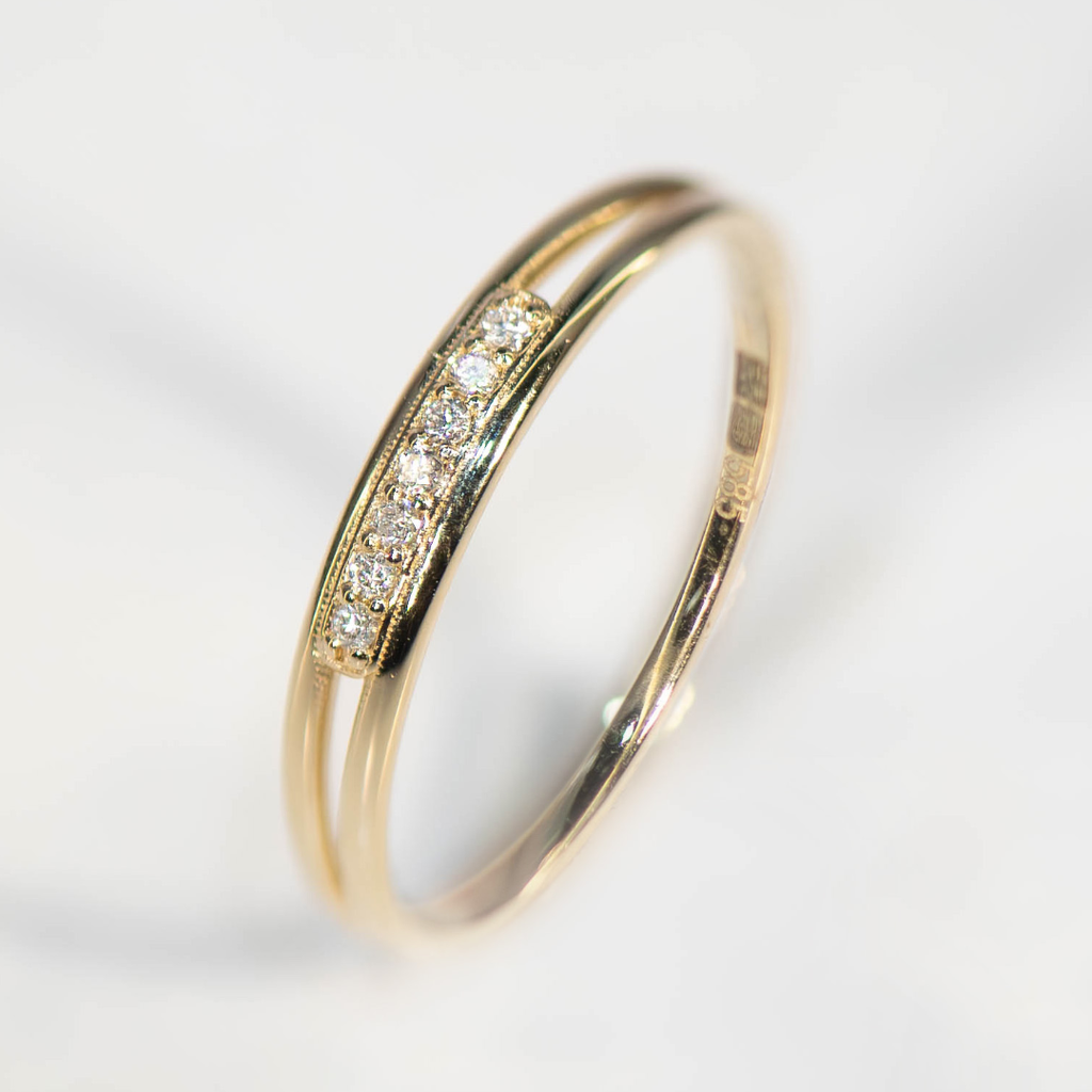 Geelgouden ring met Diamant 0,05 karaat VS/GH