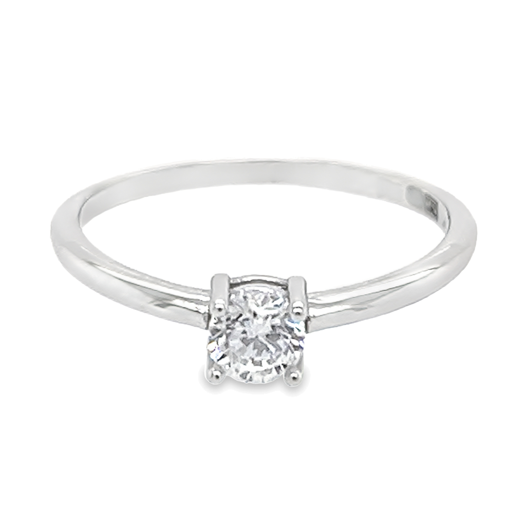 White gold ring with 4MM Zirconia 4-leg