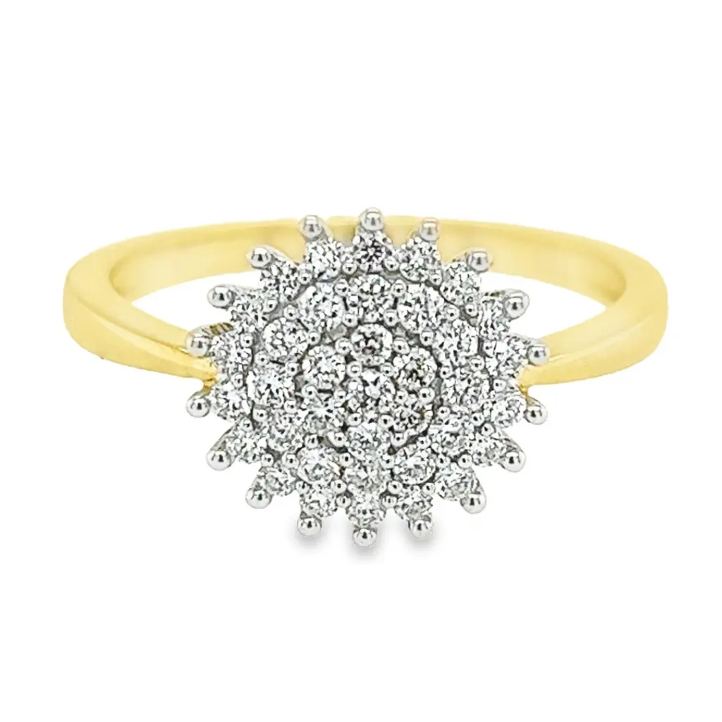 Yellow gold entourage ring with diamond 0.51 carats