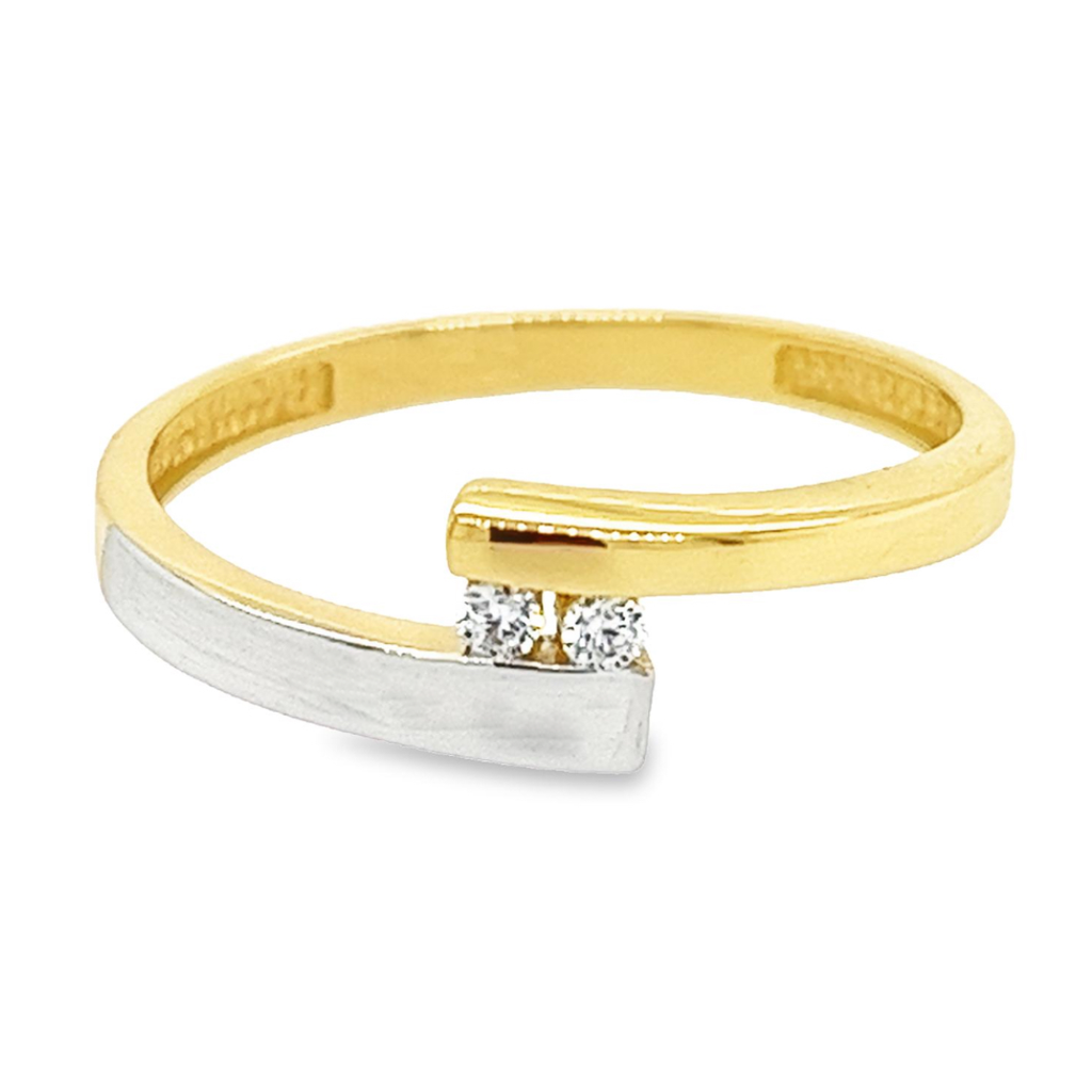 Bicolor ring gold with zirconia stones