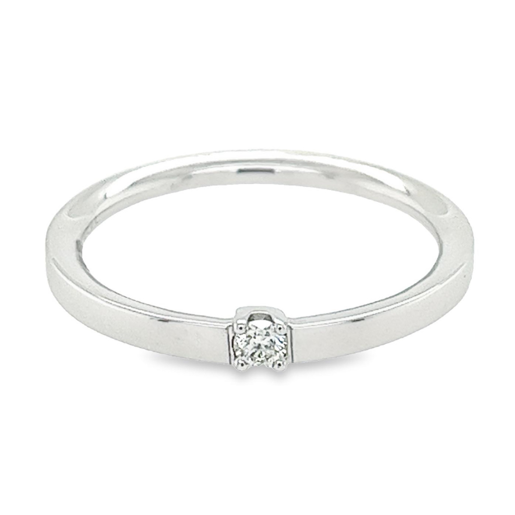 White gold ring with diamond 0.05 carats