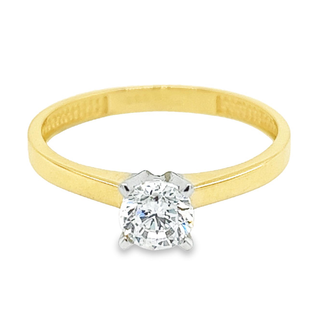 Yellow gold solitaire ring with Zirconia stone