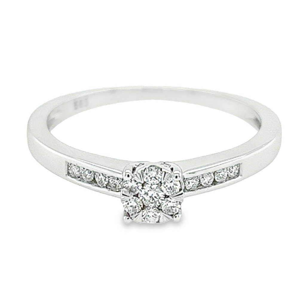 White gold ring with diamond 0.20 carats