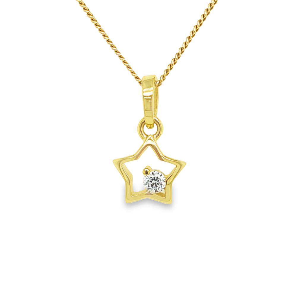 Yellow gold pendant Star with Zirconia stone 8.3mm wide