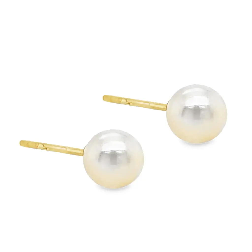 Yellow gold ear studs with Freshwater pearl
