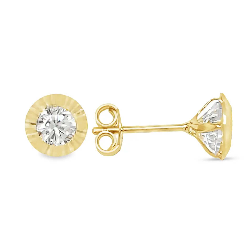 Yellow gold zirconia ear studs Decorated