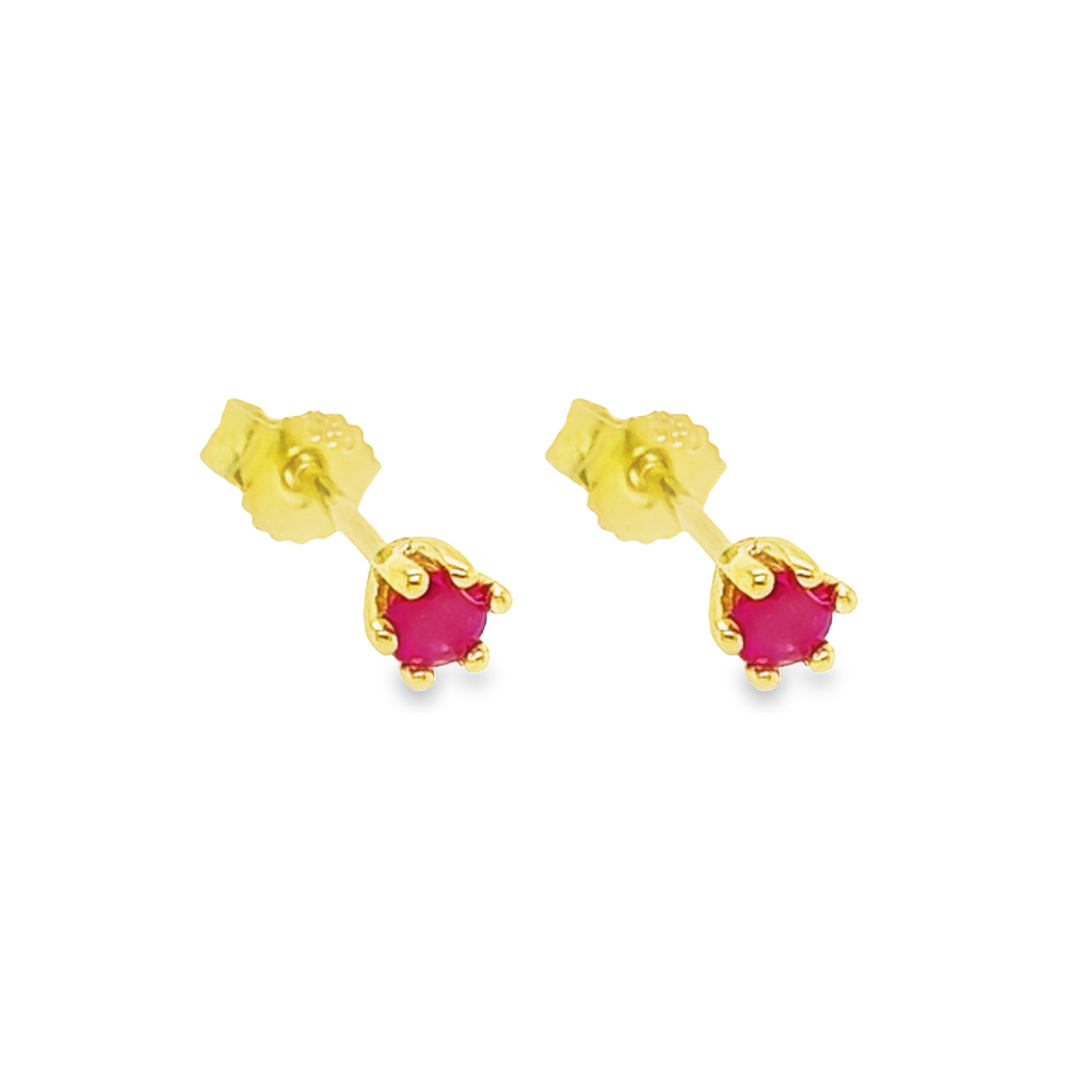 Yellow gold ear studs with Ruby