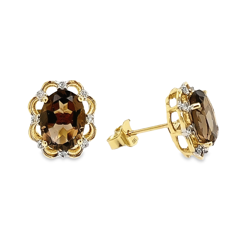 Geelgouden oorstekers met Smoky Quartz en Diamant