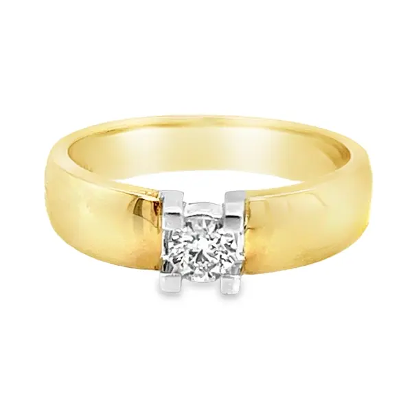 Yellow gold solitaire ring with diamond 0.25 carats