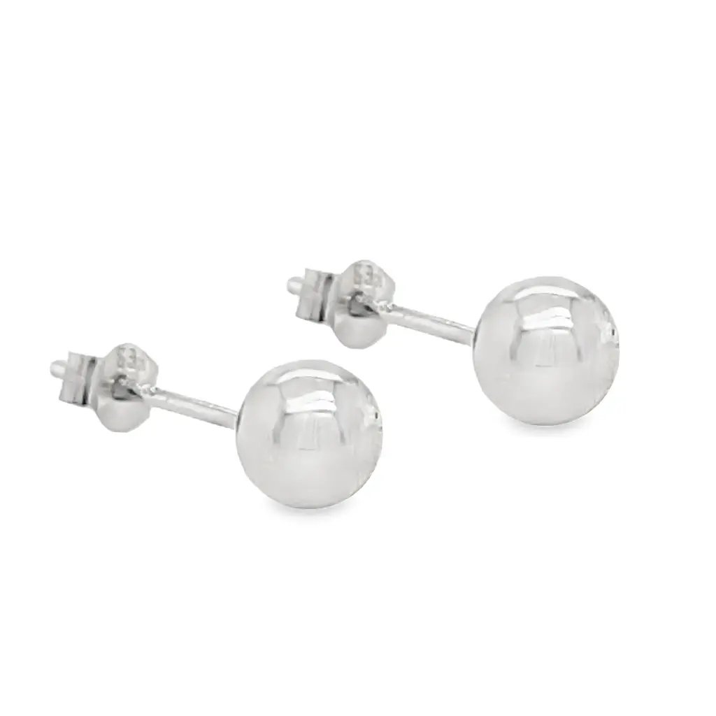White gold stud earrings ball