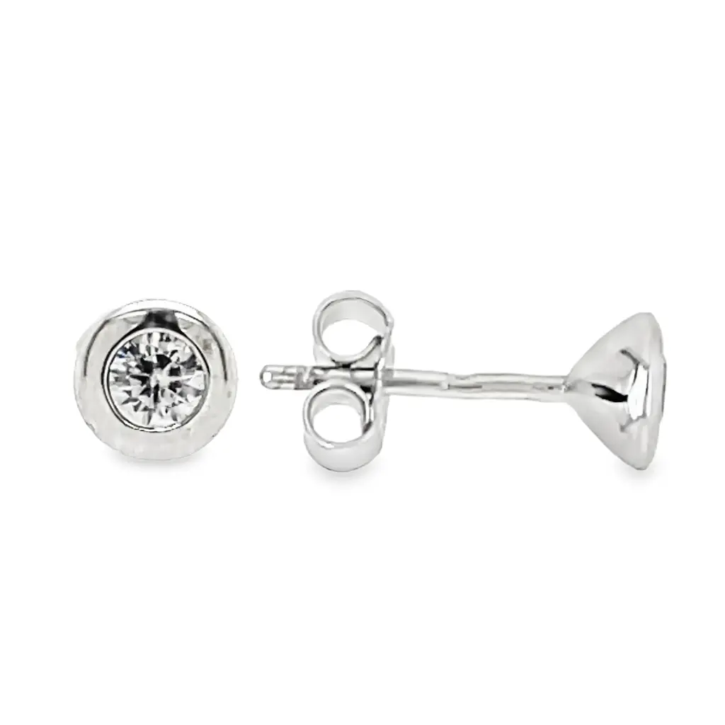 Witgouden oorknoppen met Zirkonia steen 4,9mm