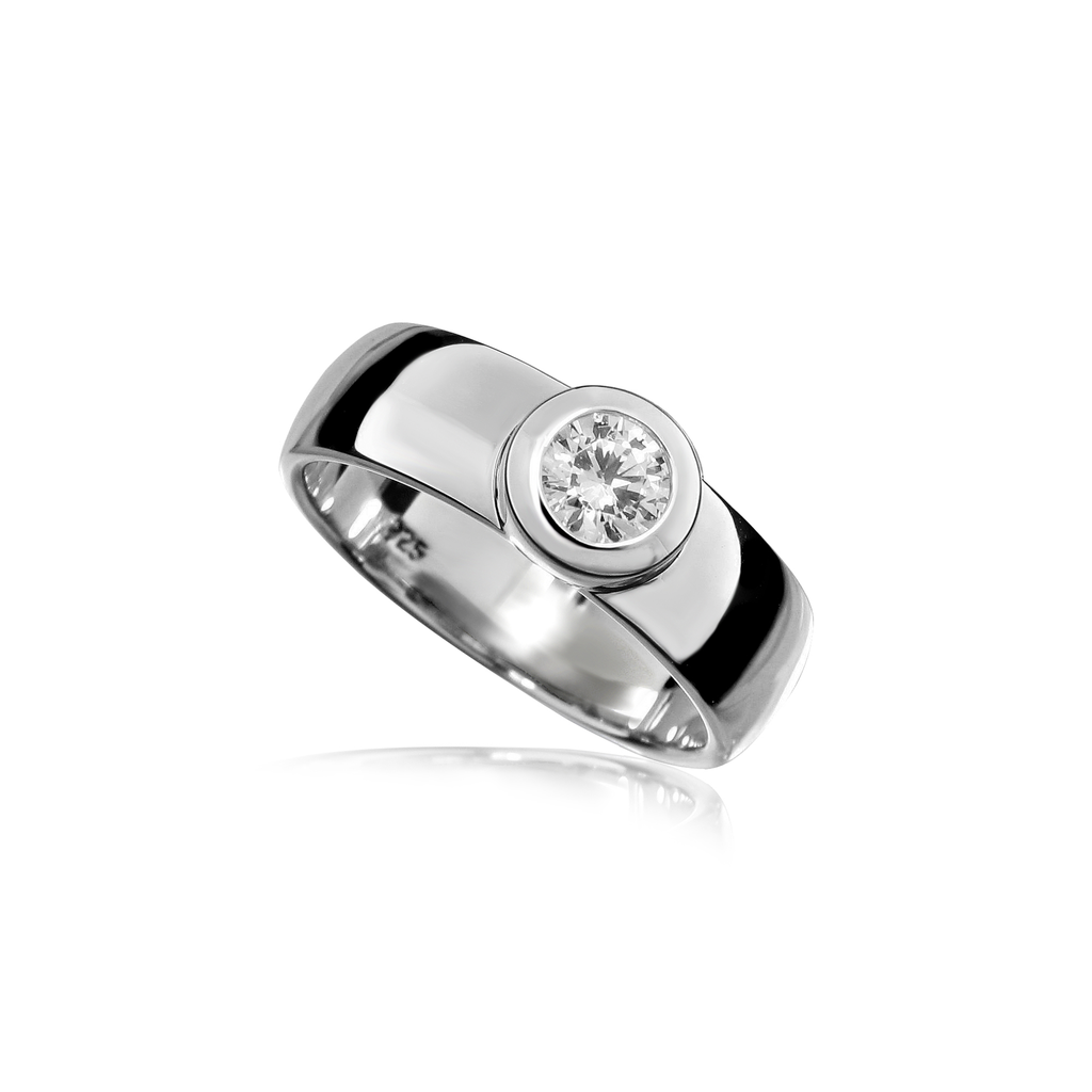 R001 Silver ring with Zirconia stone size 18,5