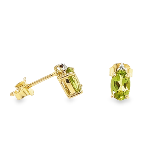 [GOE0979] Geelgouden oorknoppen met Peridot en Diamant