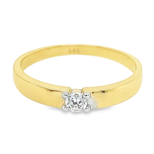 Yellow gold solitaire ring with Zirconia stone