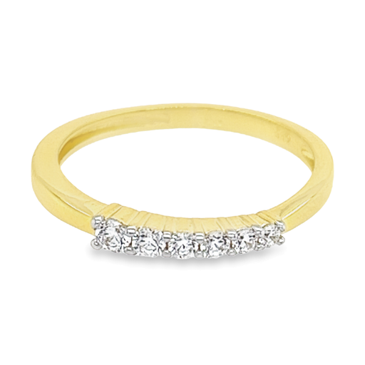 Yellow gold ring with row of Zirconia stones