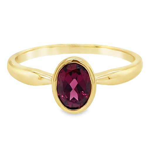 Yellow gold ring with Rhodolite