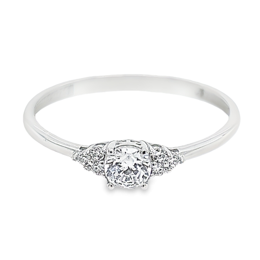 White gold ring with Zirconia stones