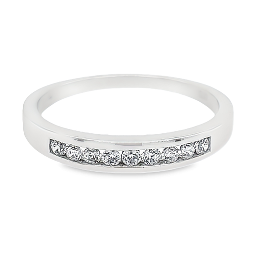 White gold row ring with Zirconia stones